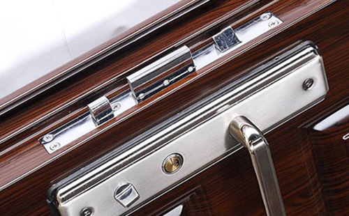 南雄24小时上门开锁公司